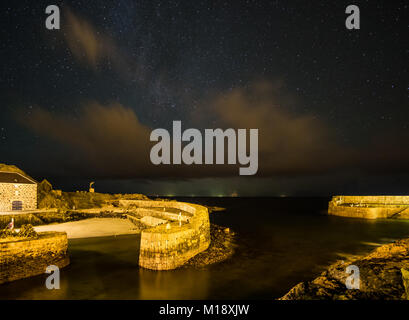 Portsoy 17. Jahrhundert Hafen bei Nacht, Aberdeenshire, Schottland Stockfoto