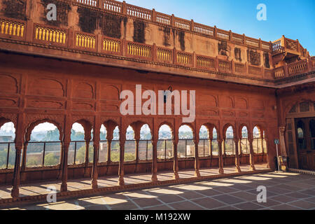 Junagarh Fort Bikaner Rajasthan aus rotem Sandstein Architektur. Stockfoto