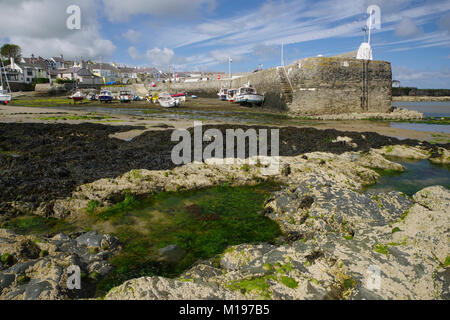 Cemaes Bay Harbour, Anglesey, North Wales, Vereinigtes Königreich, Stockfoto