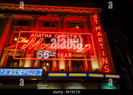 Agatha Christie's Mousetrap Neon-Beschilderung im St Martins Theatre im Londoner West End, London, England, Großbritannien Stockfoto