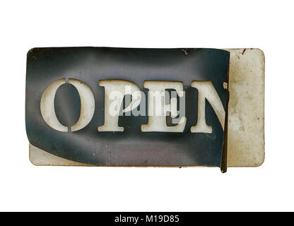 Beschädigte Schild mit Text öffnen, auf weißem Hintergrund. Im Alter von Klappe öffnen. Stockfoto