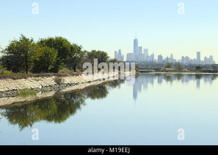 Anzeigen von New York City von Richard w De Korte Park, NJ Stockfoto