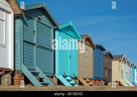 Strand Hütten geschlossen für den Winter, Frinton-on-Sea, Essex Stockfoto