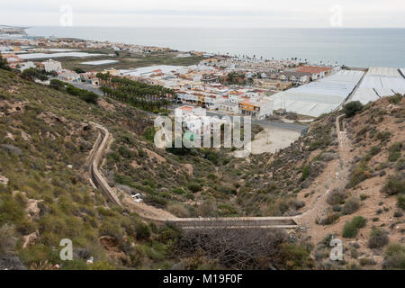 Invernaderos, Kunststoff Gewächshäuser, Treibhäuser für Boden freien Kulturen in Murcia, Spanien. Ein Störfaktor für die Landschaft als Stockfoto