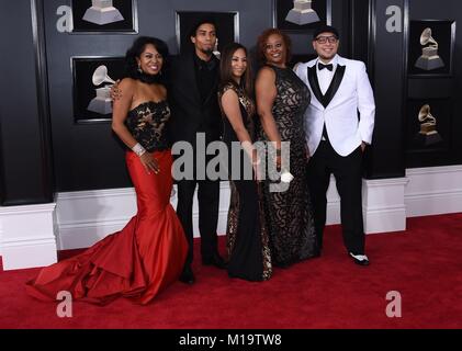 New York, NY, USA. 28 Jan, 2018. James Brown Familie bei der Ankunft für 60. Jahrestag Grammy Awards - Ankünfte 2, Madison Square Garden, New York, NY 28. Januar 2018. Credit: Max Parker/Everett Collection/Alamy leben Nachrichten Stockfoto