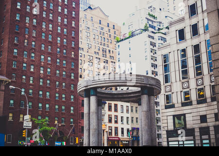 NEW YORK, NY - Juni 9th, 2014: Detail der Lexington Avenue und der 135 East 57th Street tempietto Stockfoto