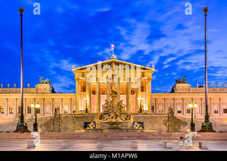 Wien, Österreich. Österreichisches Parlament Gebäude, Ringstraße, Innere Stadt in Wien. Stockfoto