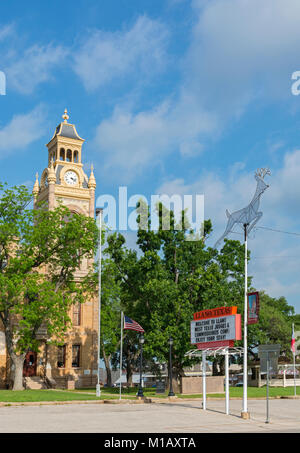 Texas, Hill Country, Llano County Courthouse erbaut 1893 im neuromanischen Stil Stockfoto