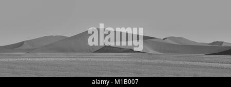 Eine Dünenlandschaft aus Sossusvlei in der namibischen Wüste Stockfoto