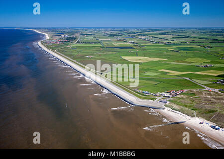 Die Niederlande, Petten, Seedeich Hondsbossche Zeewering genannt. Antenne. Stockfoto