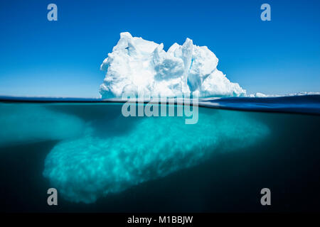 Eisscholle Kante Formationen in Lancaster Sound, nördlichen Baffin Island, Kanada. Stockfoto