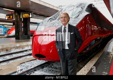 Ntv Präsident Luca Cordero di Montezemolo Die neuen Evo Zug vorhanden, von der Italo-Flotte, am Bahnhof Termini, Rom, Italien, 29.November 2017 Cr Stockfoto