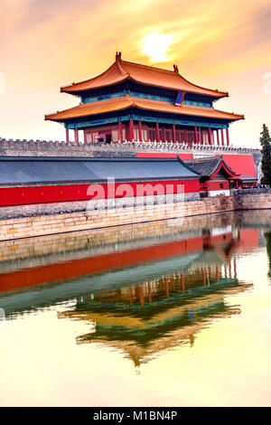 Hinteres Gatter himmlische Reinheit Gugong Verbotene Stadt Graben Canal Plaace Wand Beijing China. Der Kaiserpalast in den 1600er Jahren in der Ming Dynastie errichtet Stockfoto