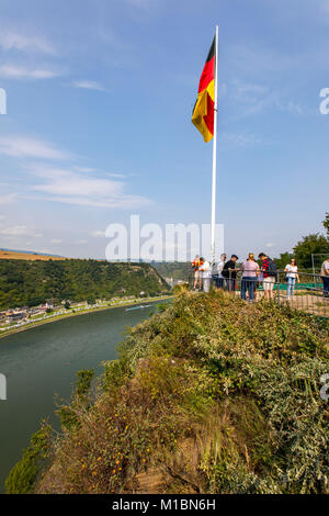 Loreleyfelsen, Rheingau, UNESCO Welterbe Oberes Mittelrheintal, Aussichtspunkt auf dem Felsen, Rhein, Deutschland, Stockfoto