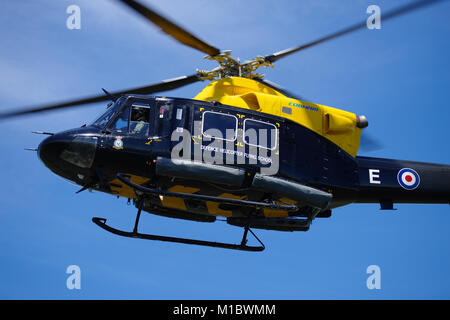 Bell Griffin HT1 Helicopter, The Range, Holyhead, Anglesey, Nordwales, Vereinigtes Königreich, Stockfoto