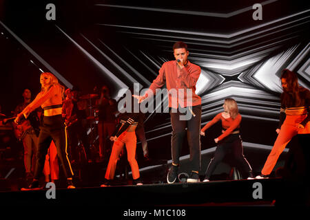 Eric Saade an Vintergalan in Saab Arena in Linköping, Schweden 2017 Stockfoto