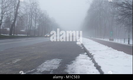 Ein nebeliger Tag in Lodz, Polen Stockfoto