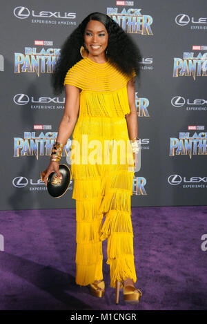 Los Angeles, Kalifornien, USA. 29 Jan, 2018. Schauspielerin Angela Bassett besucht die Weltpremiere von Marvel Studios' 'Black Panther' bei Dolby Theater, am 29. Januar in Los Angeles, Kalifornien 2018. Credit: Barry King/Alamy leben Nachrichten Stockfoto