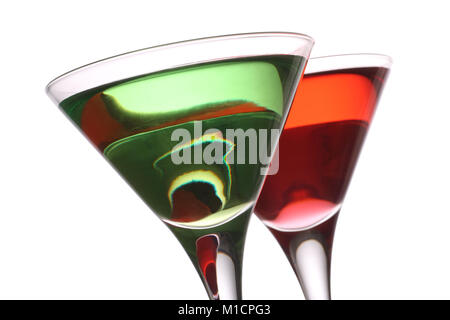 Appletini Cocktails und Woo Woo, auf einem weißen Hintergrund. Stockfoto