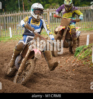 Lewis Bond auf die Dave Barkshire Motorräder KTM 125 an der NGR und ACU östlichen EVO Solo Motocross Meisterschaften, Cadders Hill, Lyng, Norfolk, Großbritannien. Stockfoto