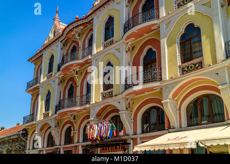 Art Nouveau Fassade des Hotel Astoria in Oradea, Rumänien. Juni 2017. Stockfoto