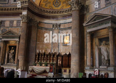 Im Pantheon - eines der berühmtesten Gebäude in Rom, Italien. Stockfoto