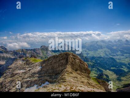 Landschaft der Alpstein und Säntis, die sind eine Untergruppe der Appenzeller Alpen in der Schweiz Stockfoto