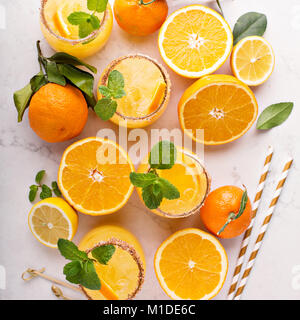 Orange und Zitrone Margarita Cocktail Stockfoto