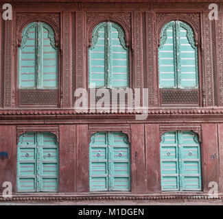 Die schöne Architektur auf alten haveli Wohnungen, Bikaner, Rajasthan, Indien Stockfoto