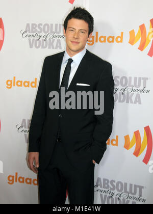 CENTURY CITY, CA - 17. April: Schauspieler Corey Monteith besucht die 21. jährlichen GLAAD Media Awards auf der Hyatt Regency Century Plaza am 17. April in Century City, Kalifornien 2010. Foto von Barry King/Alamy Stock Foto Stockfoto