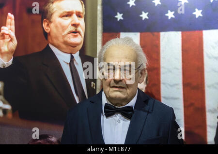 Wax Statue von Andrzej Wajda an der Krakauer Wax Museum - Krakau, Polen. Stockfoto