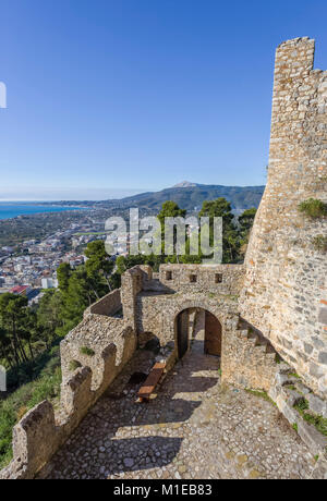 Atemberaubende Aussicht von den Mauern der Festung von Nafpaktos, Griechenland Stockfoto