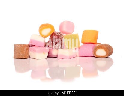 Stapel von Dolly Mischung Bonbons studio Ausschnitt Stockfoto