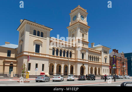 Goulburn Post, Auburn Street, ist ein Wahrzeichen der Stadt. Errichtet 1880-81 ist ein Beispiel der viktorianischen italienisch anmutenden Architektur. Stockfoto
