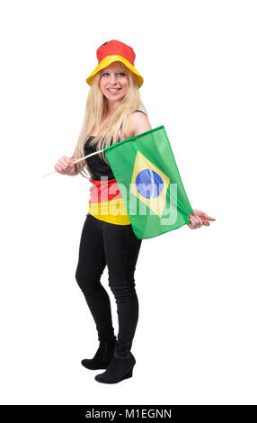 Deutscher Fußball fan jubelt für Deutschland und Brasilien auf weißem Hintergrund Stockfoto