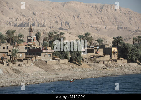 Al Maelah Dorf zwischen Luxor und Esna auf dem Nil, Ägypten Stockfoto