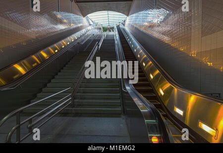 Civic Center und Grand Park U-Treppe und Rolltreppe, Los Angeles Stockfoto