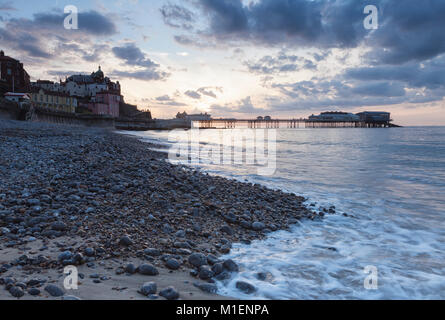 Cromer Pier bei Sonnenuntergang, auf North Norfolk Coast. Stockfoto