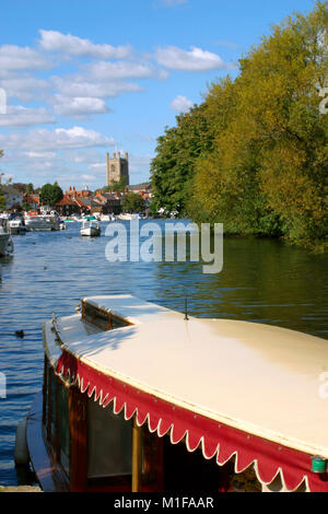 Sommer auf der Themse, Henley-on-Thames, Chilterns, Oxfordshire, Vereinigtes Königreich Stockfoto
