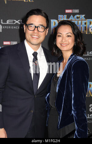 Randall Park, Jae Suh Park 01/29/2018 Die Weltpremiere von 'Black Panther' auf der Dolby Theatre in Los Angeles, CA Foto von Izumi Hasegawa/HollywoodNewsWire. Zusammenarbeit Stockfoto