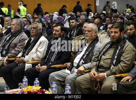 Gaza, Gazastreifen, palästinensischen Gebiet. 31 Mär, 2014. (Dateien) Dieses Foto am 31. März, 2014 zeigt die Hamas Senior Leader Imad al-Alami besucht eine Zeremonie in Gaza Stadt. Al-Alami gestorben Dienstag, 30. Januar 2018 seinen Verletzungen während seine persönliche Waffe Prüfung in seinem Haus vor drei Wochen Quelle: Ashraf Amra/APA-Images/ZUMA Draht/Alamy leben Nachrichten Stockfoto