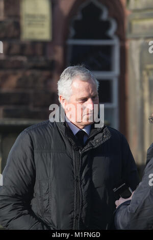 Warrington, Liverpool, Großbritannien. 30 Jan, 2018. Ex Liverpool player Ray Clemence nimmt an der Beerdigung des ehemaligen FC Liverpool Torwart Tommy Lawrence, bei St. Elphin die Pfarrkirche, die Kirche St, Warrington. Credit: ken Biggs/Alamy leben Nachrichten Stockfoto