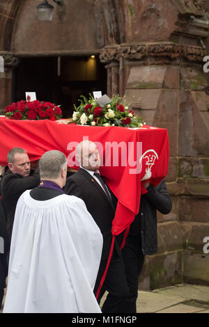 Warrington, Liverpool, Großbritannien. 30 Jan, 2018. Die Beerdigung hat der ehemalige Liverpool Torwart Tommy Lawrence im St Elphin der Pfarrkirche Warrington Kredit genommen: ken Biggs/Alamy leben Nachrichten Stockfoto