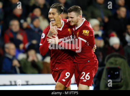 Huddersfield, Großbritannien. 30. Januar, 2018. Roberto Firmino & Andrew Robertson feiern Ziel Premier League, Huddersfield Town FC v Liverpool FC 30/01/2018 streng redaktionelle Verwendung. Wenn der Spieler/Spieler in diesem Bild dargestellt ist/Spielen für einen englischen Club oder das England National Team. Dann ist dieses Bild darf nur für redaktionelle Zwecke verwendet werden. Keine kommerzielle Nutzung. Folgende Verwendungen sind auch dann eingeschränkt, wenn in einem redaktionellen Kontext Credit: Allstar Bildarchiv/Alamy leben Nachrichten Stockfoto