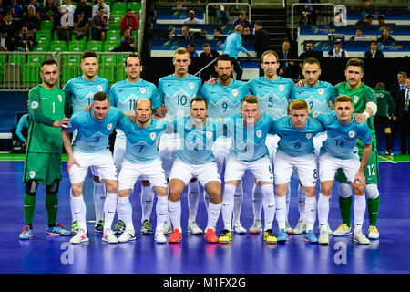 Ljubljana, Slowenien. 30 Jan, 2018. Slowenische futsal Team stellt für Foto vor der UEFA Futsal Meisterschaft 2018 Match zwischen Slowenien und Serbien im Arena Stožice in Ljubljana, Slowenien am 30. Januar 2018. Credit: Jure Makovec/Alamy leben Nachrichten Stockfoto