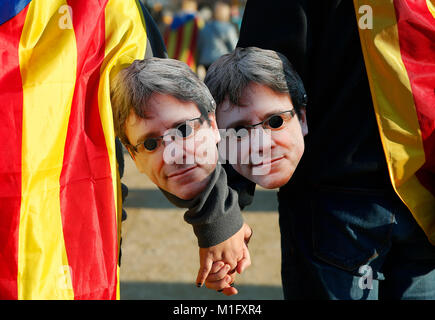 Barcelona, Spanien. 30 Jan, 2018. Demonstration zugunsten der Investitur von Carles Puigdemont, am 30. Januar 2018 in Barcelona, Spanien. Credit: Gtres Información más Comuniación auf Linie, S.L./Alamy leben Nachrichten Stockfoto