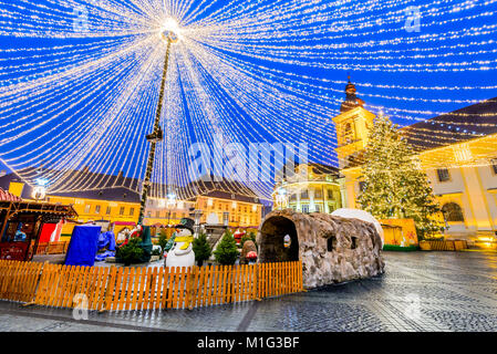 Sibiu Weihnachtsmarkt Winter Tale, in Rumänien, Siebenbürgen Wahrzeichen. Stockfoto