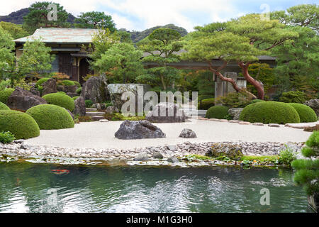Japanischer Garten im Adachi Museum in der Präfektur Shimane Japan