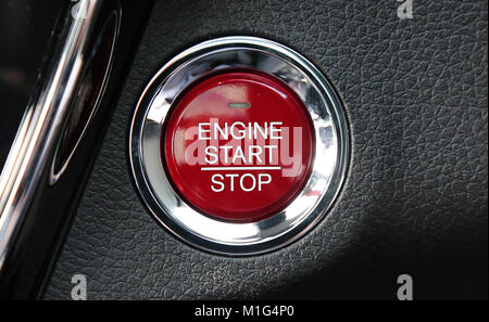 Ein Auto Motor Auto Stop und Start Stockfoto