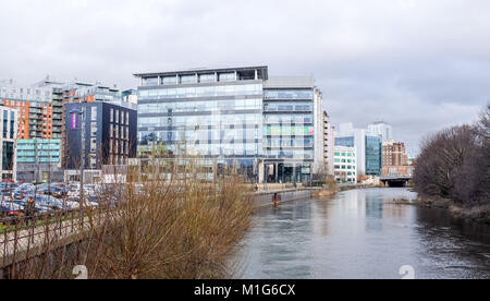 Leeds Yorkshire UK - Die neue Riverside Bezirk Foto aufgenommen von Simon Dack Stockfoto